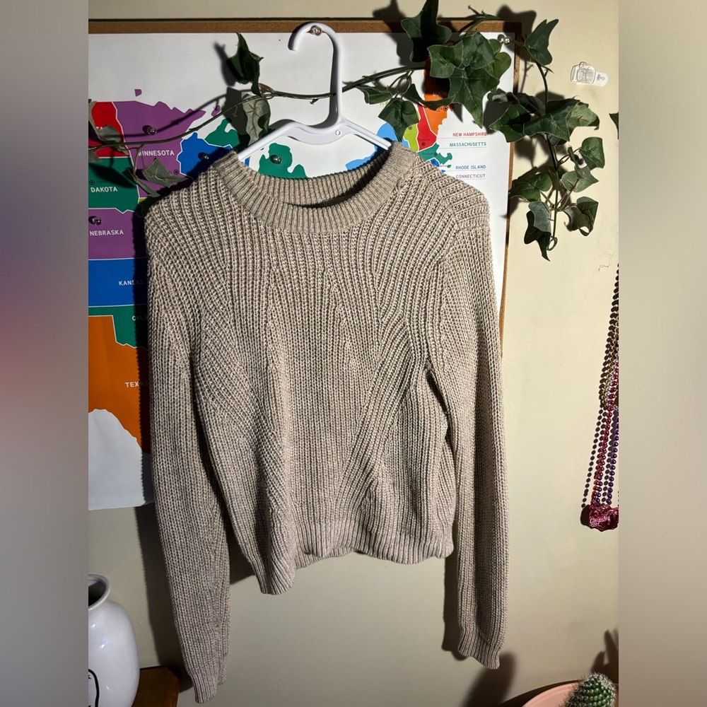 Basic brown knit sweater